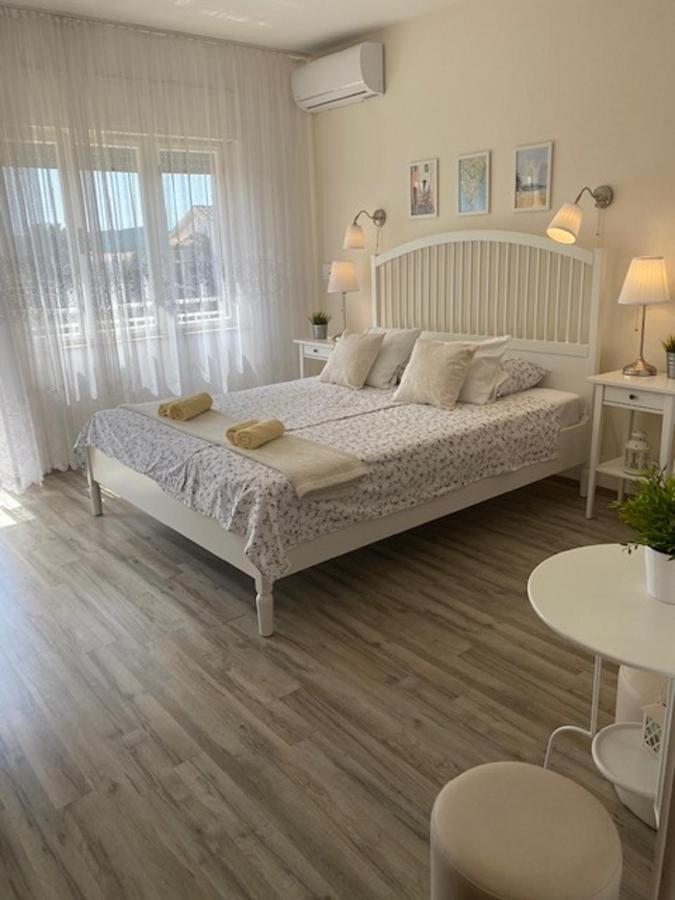 מלון מדולין Kosovic Family House מראה חיצוני תמונה