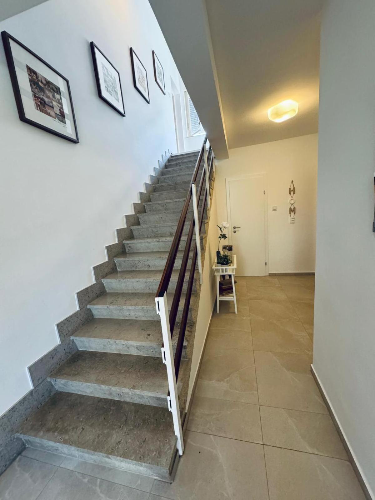 מלון מדולין Kosovic Family House מראה חיצוני תמונה